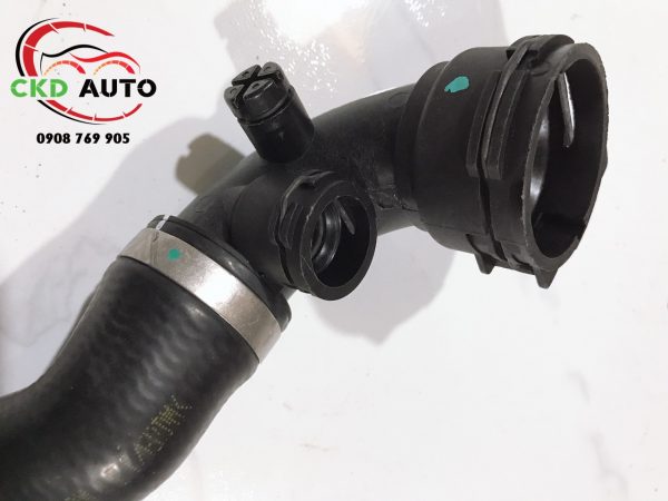 Water hose - Ống nước trên két vào máy xe BMW 325 E46 - 525 E60 - 525 E39 - Động cơ M54